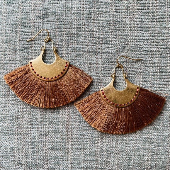 Vintage Gold Mustard Tassel Fan Drop Earrings - Picture 2 of 4